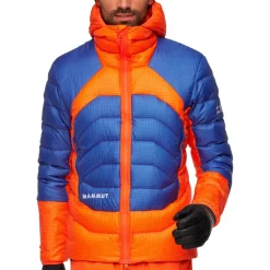 Mammut - Eiger Nordwand Light Down Insulation Hooded Jacket - Daunenjacke