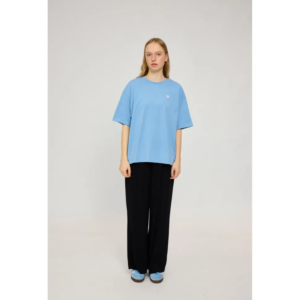 Mazine - Women's Back Print T - T-Shirt